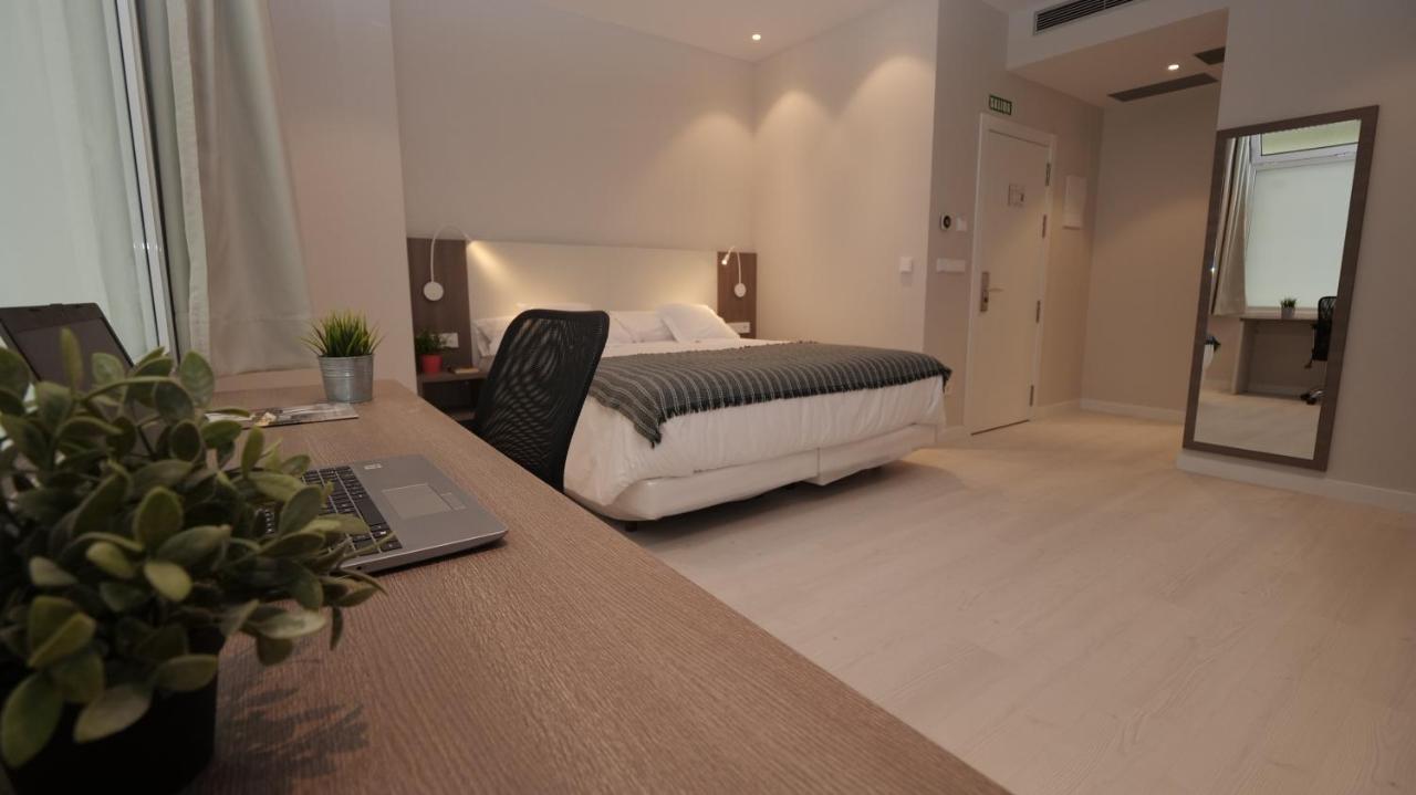 Hotel Ciudadela Pamplona Ngoại thất bức ảnh