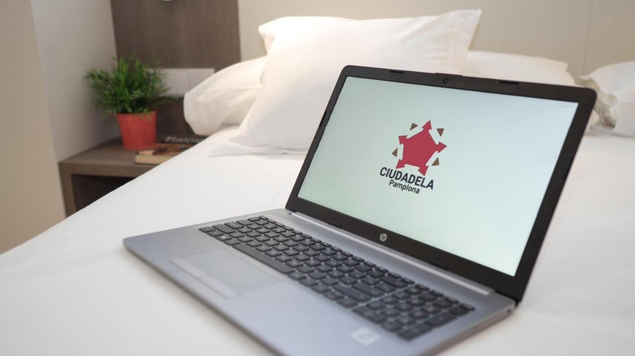 Hotel Ciudadela Pamplona Ngoại thất bức ảnh