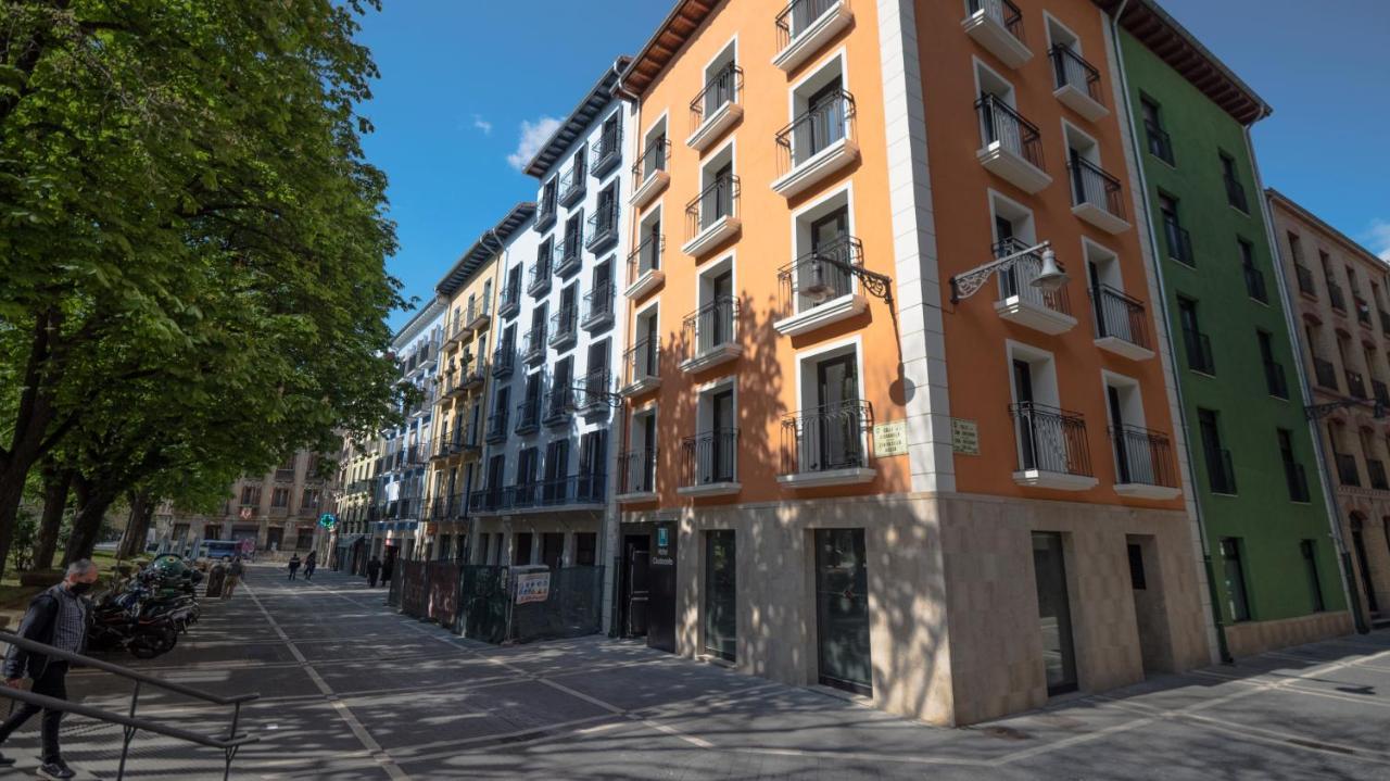 Hotel Ciudadela Pamplona Ngoại thất bức ảnh